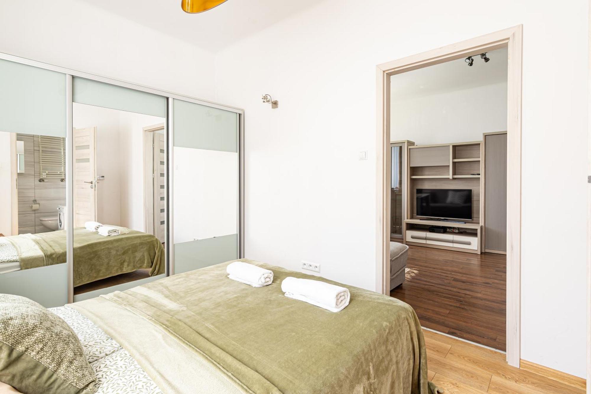 Superapart Genewska 3 *